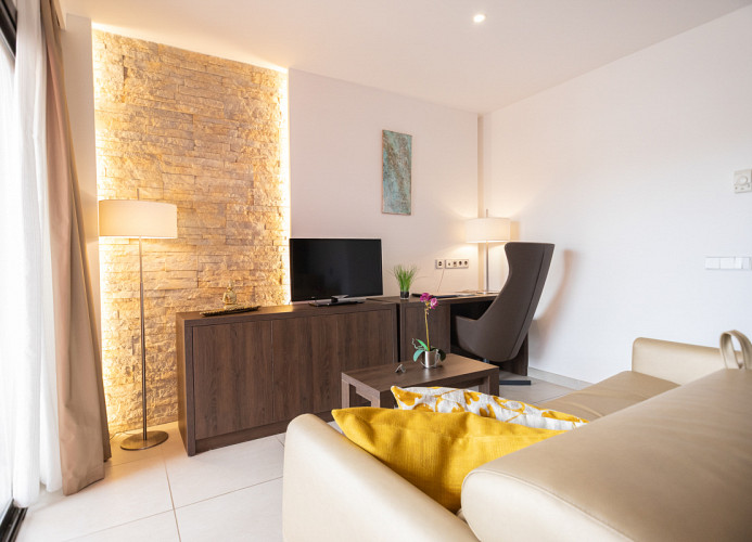 Paradise Apartment Suite